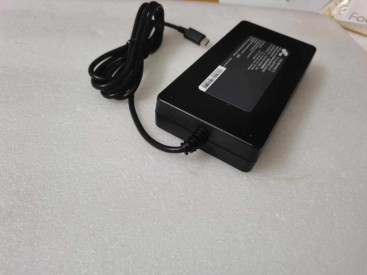 NOWY Slim OEM FSP 28V 5A FSP14 – Pc Gaming Uk recenzja i cena